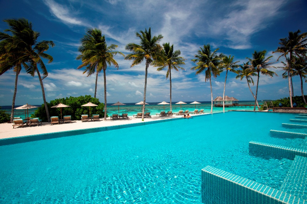 content/hotel/Loama Hotels and Resorts/Pool & Beach/Loama-PoolBeach-03.jpg